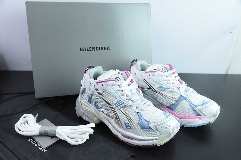 Ba*len*cia*ga runner sneaker