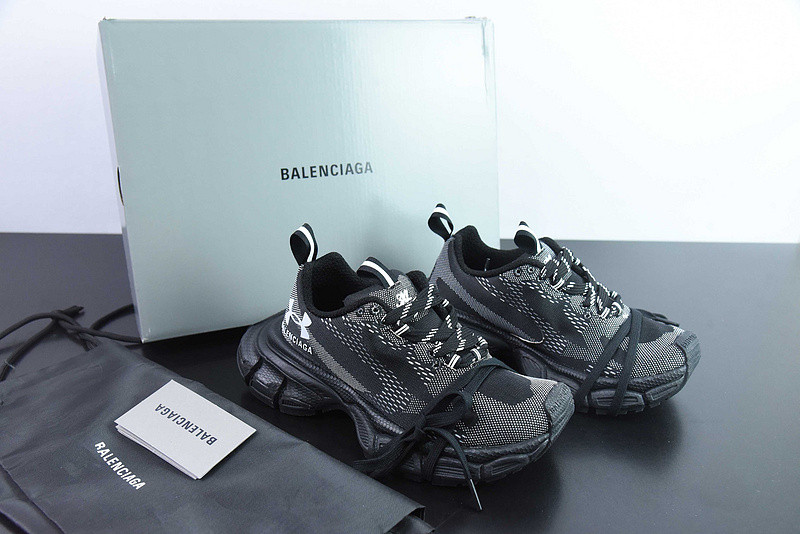 BC 3XL SNEAKER