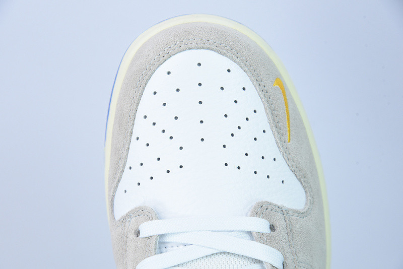 NIKE SB DUNK LOW
