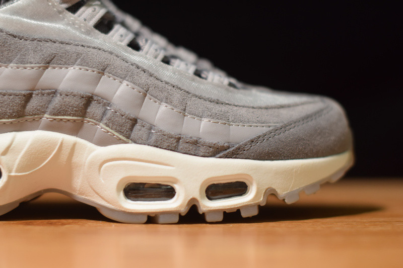 NIKE AIR MAX 95 LX 