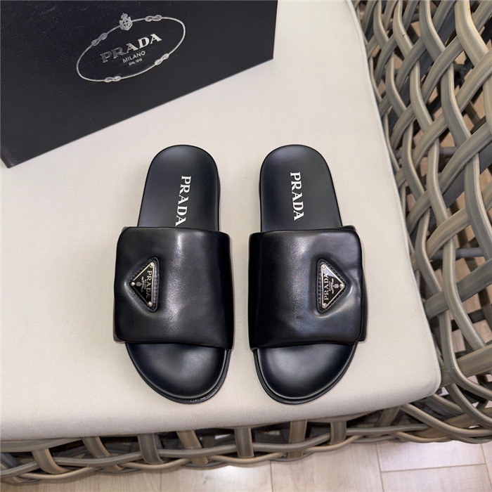 Pra*a sandals