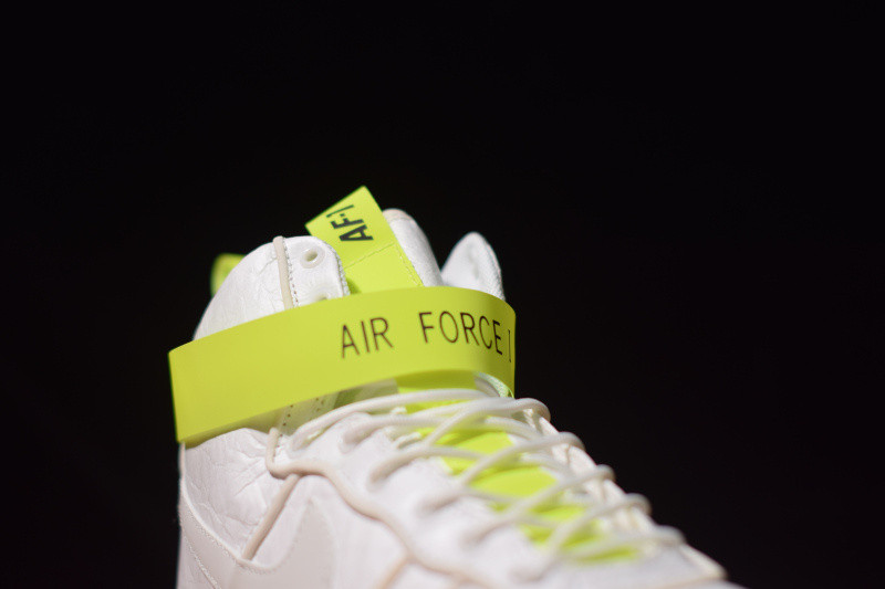 NIKE AIR FORCE 1 HIGH 