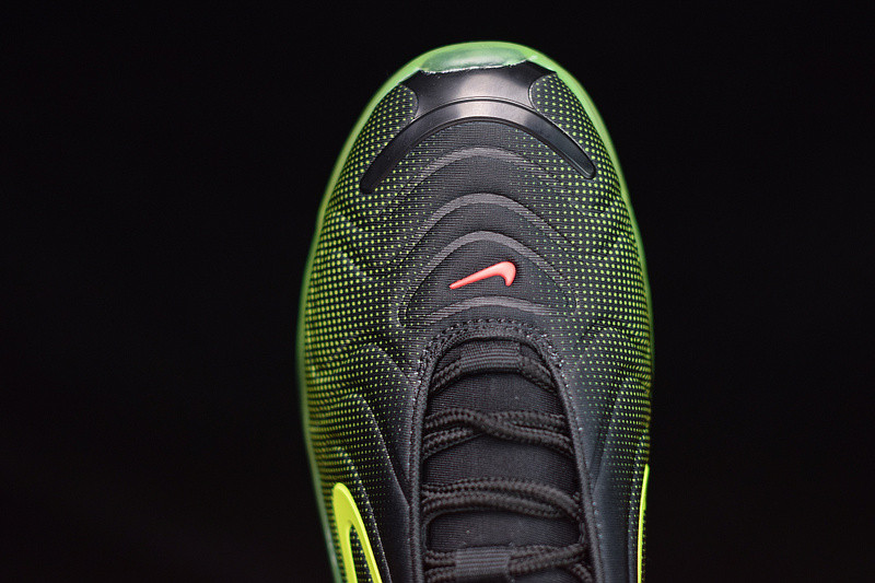 NIKE AIR MAX 720 RETRO FUTURE AO2924-008