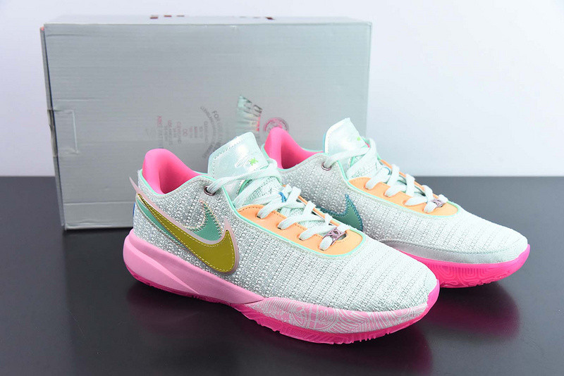 Nike LeBron 20 Time Machine DJ5423-300