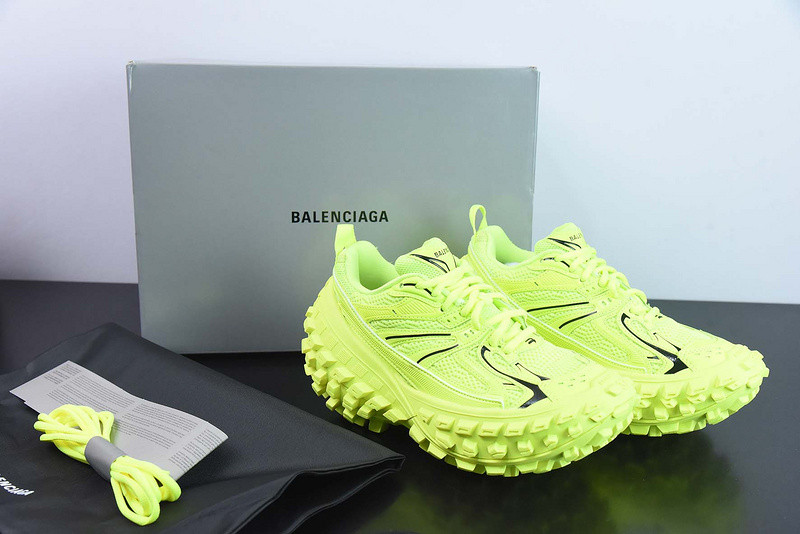BC DEFENDER RUBBER PLATFORM SNEAKERS
