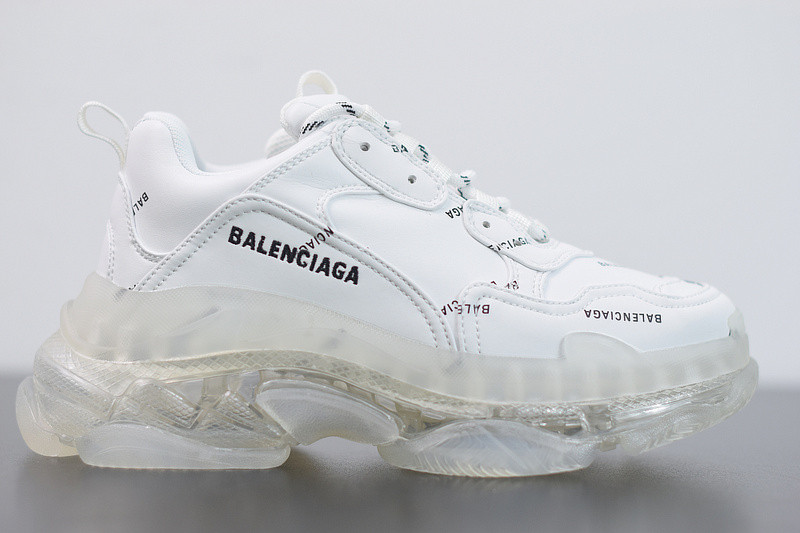 BC TRIPLE S TRAINER  524039 W09E1 2021