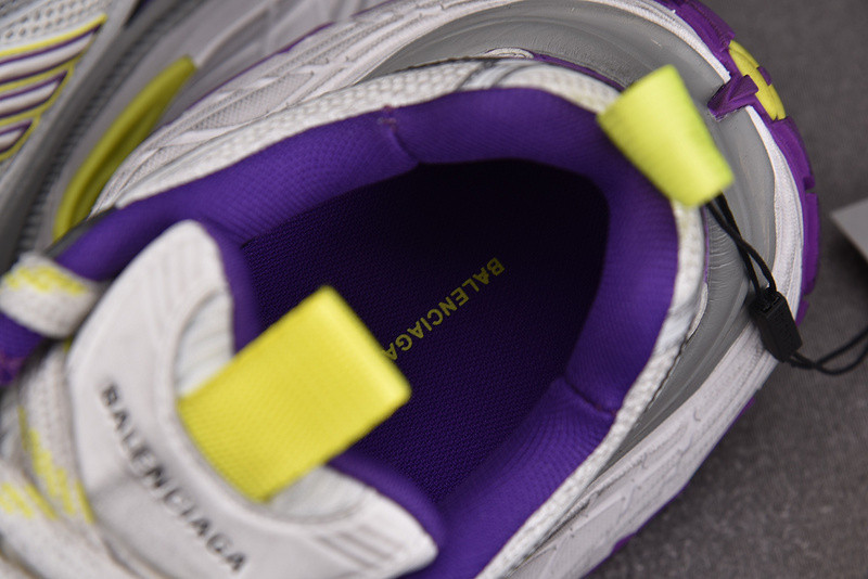 BC XL SNEAKERS