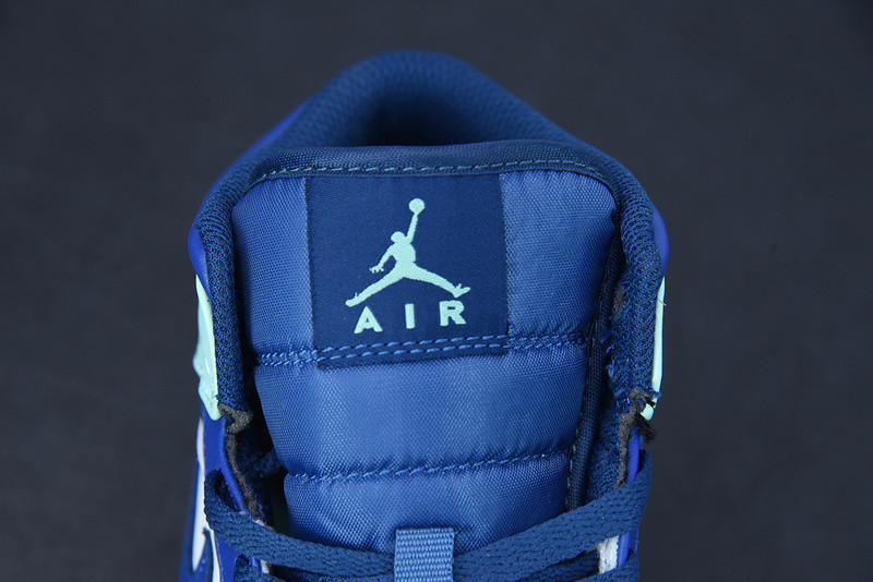 AIR JORDAN 1 MID “BLUE MINT” 554724-413