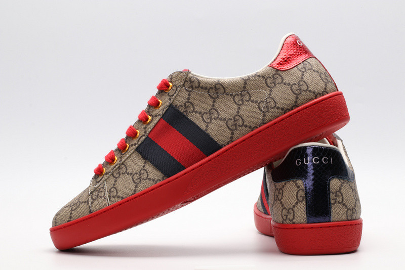 G*u*i ace embroidered low-top sneaker