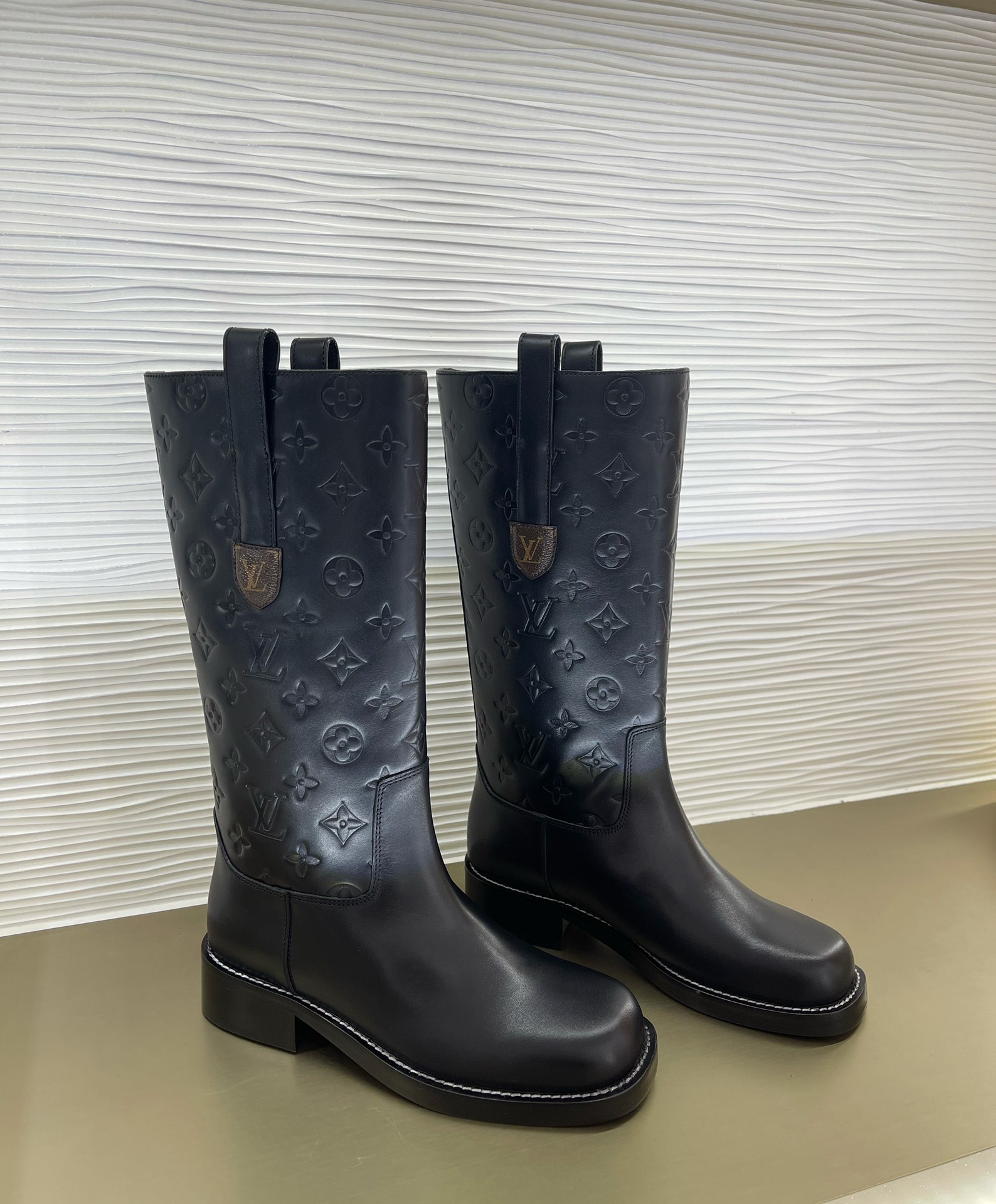 LVT BOOTS