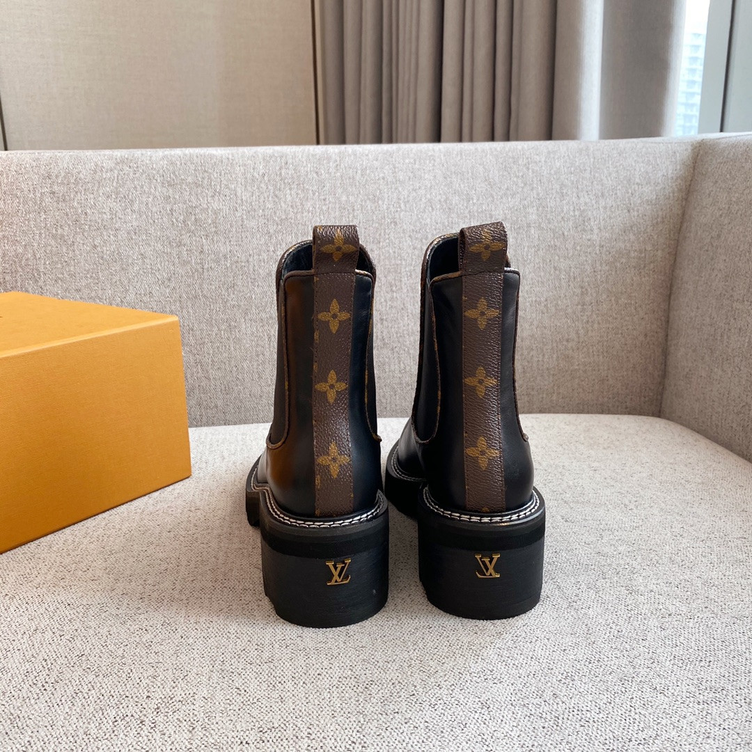 LVT BOOTS