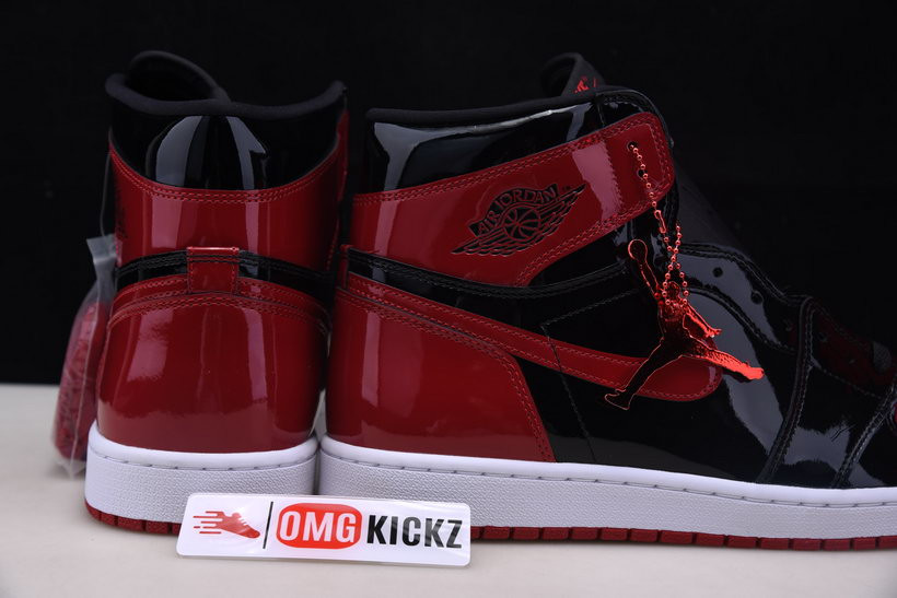 AIR JORDAN 1 HIGH OG 