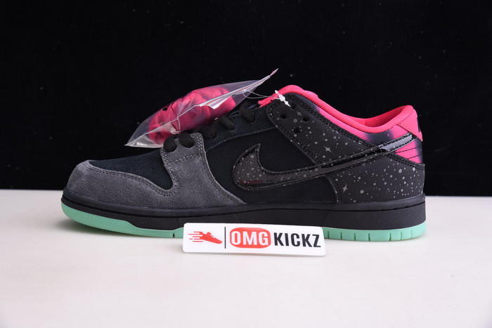 DUNK LOW PREMIUM SB AE QS 