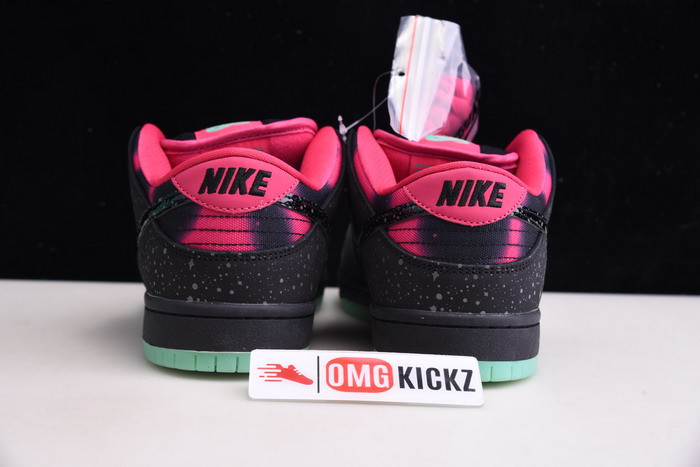 DUNK LOW PREMIUM SB AE QS 