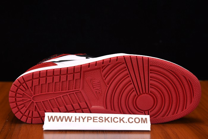 AIR JORDAN 1 SATIN BLACK TOE  CD0461-016