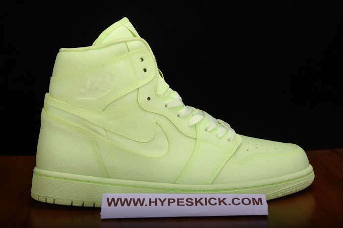 AIR JORDAN 1 HIGH PREMIUM “BARELY VOLT”  AH7389-700