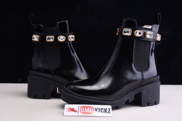 G*u*i boots