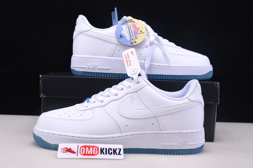 NIKE AIR FORCE 1 