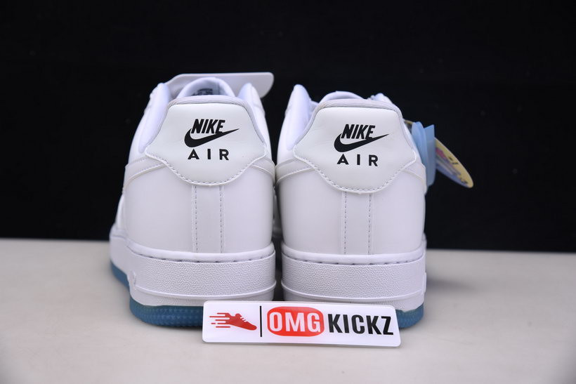 NIKE AIR FORCE 1 
