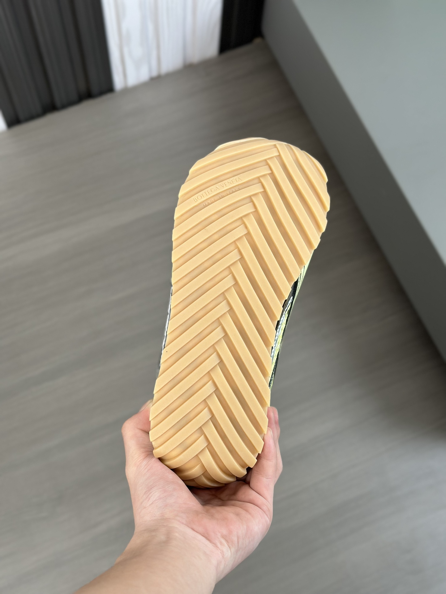 b0tte*a Ven*ta orbit sneaker