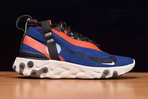 NIKE REACT RUNNERr MID WR ISPA BLUE VOID TEAM ORANGE AT3143-400