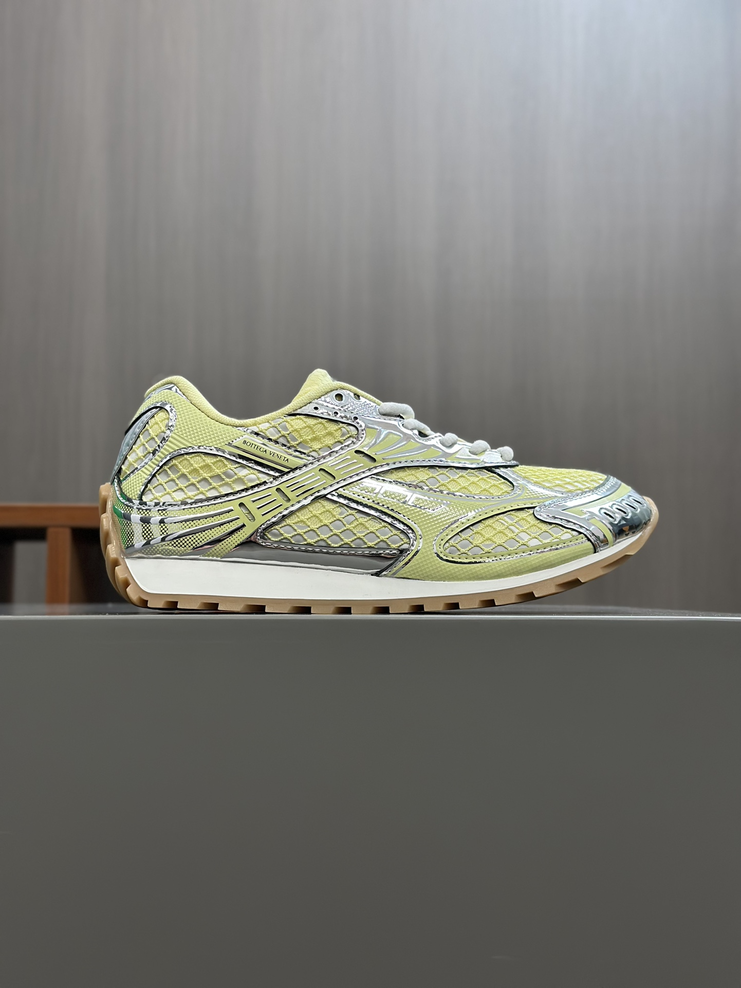 b0tte*a Ven*ta orbit sneaker