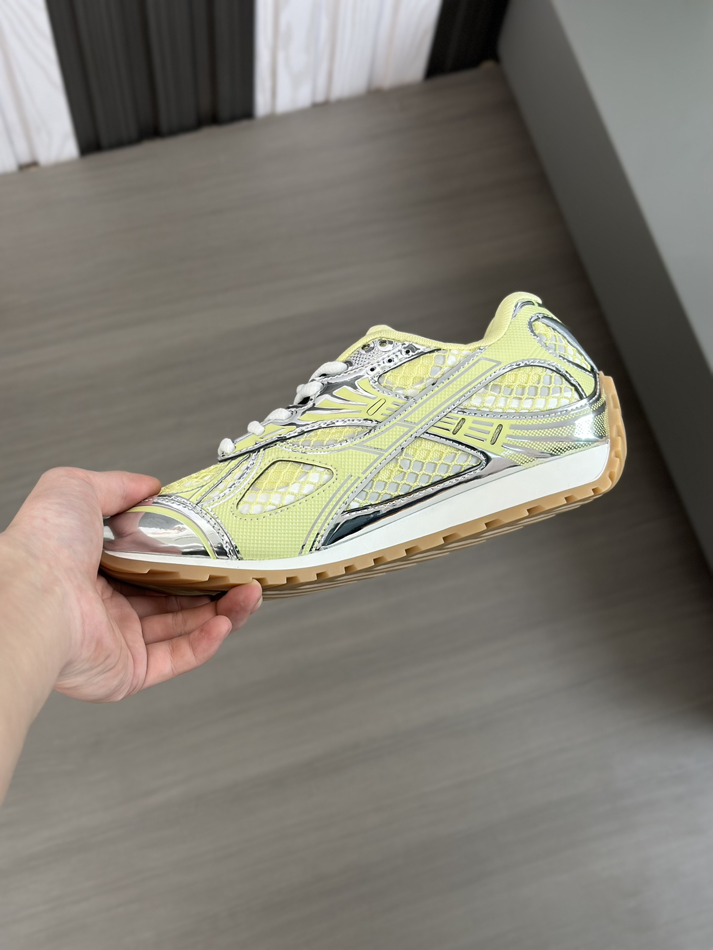 b0tte*a Ven*ta orbit sneaker