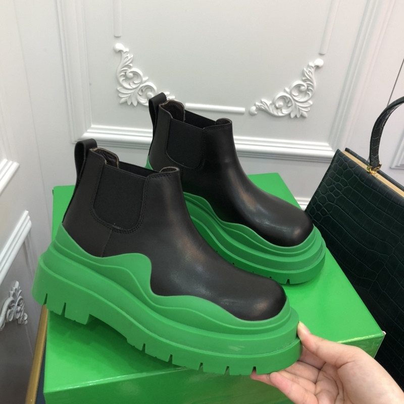 b0tte*a Ven*ta sneaker