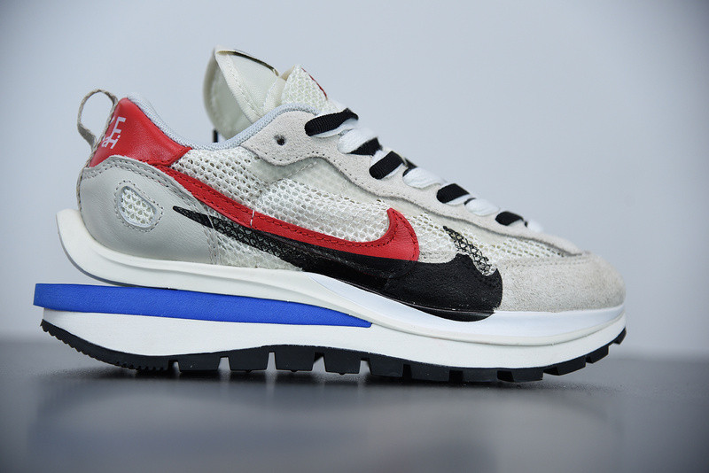 NIKE SACAI X VAPORWAFFLE ''SAIL" CV1363-100