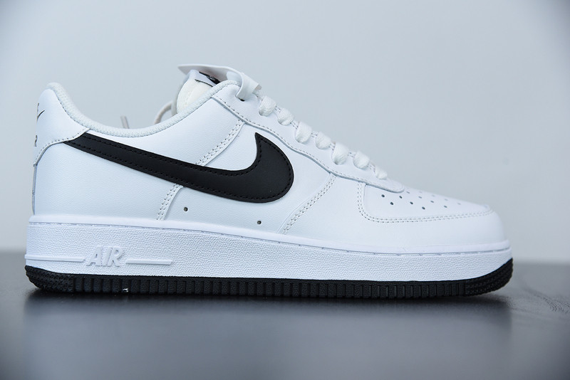 NIKE AIR FORCE 1 ''07 ''WHITE/UNIVERSITY'' CT2816-100