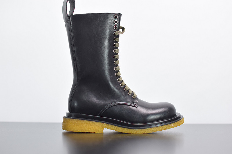 b0tte*a Ven*ta sneaker