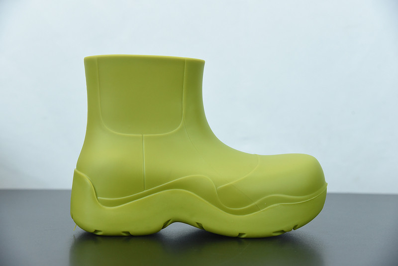 b0tte*a Ven*ta sneaker
