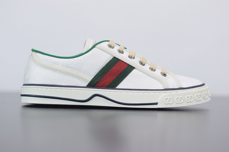 G*u*i sneaker