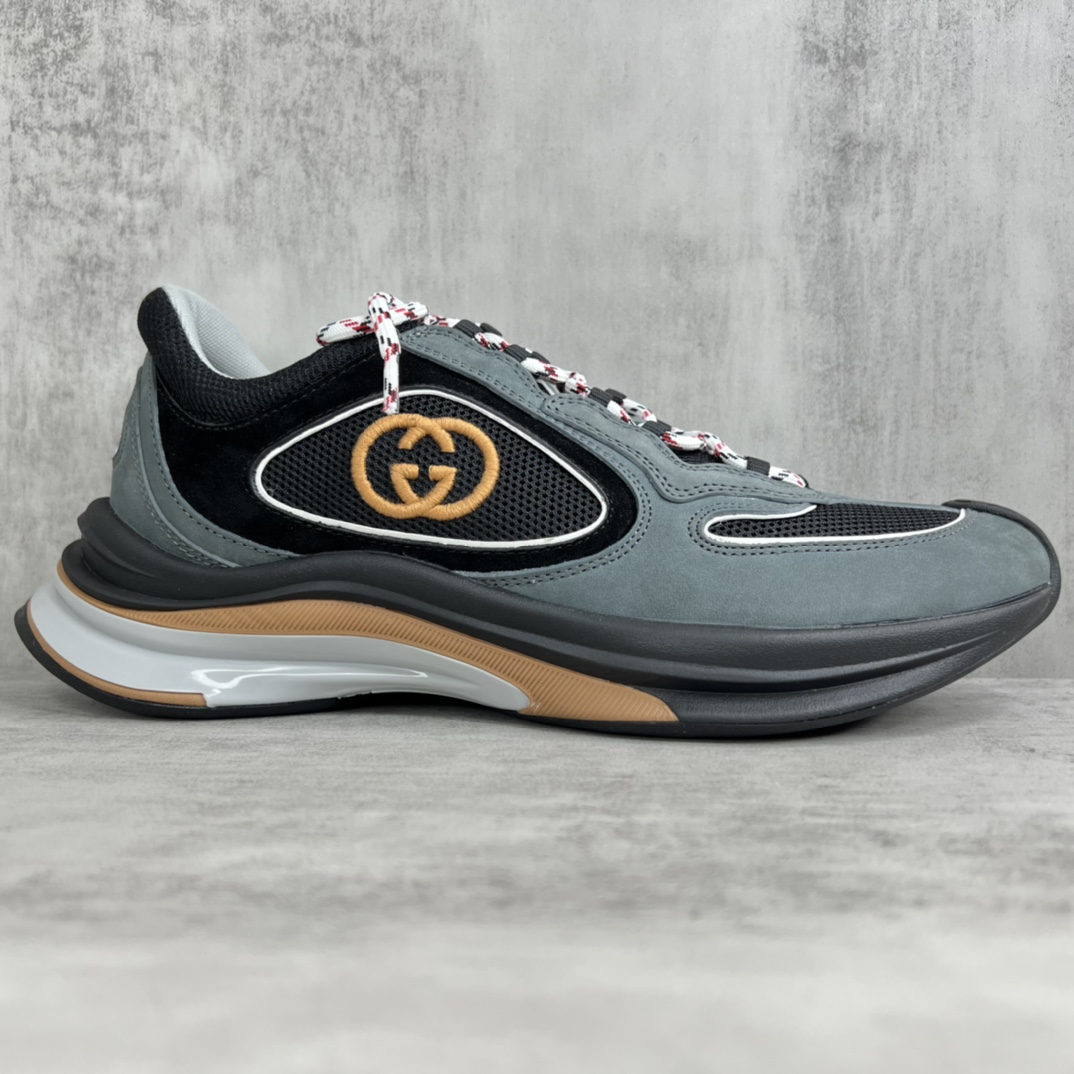 G*u*i sneaker