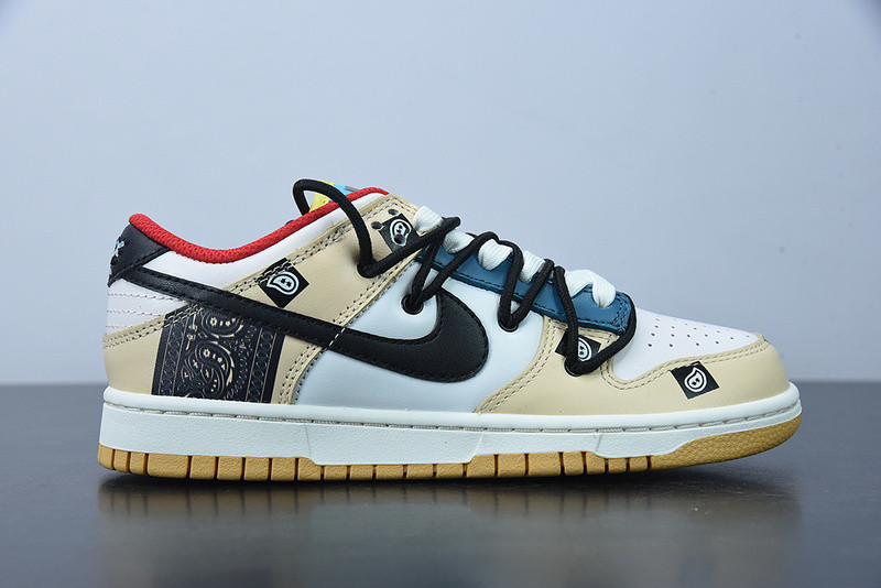 NIKE DUNK LOW SE "FREE .99“