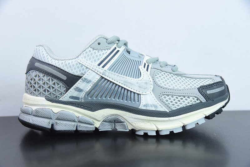 Nike Zoom Vomero 5 "Wolf Grey" FD9919-001
